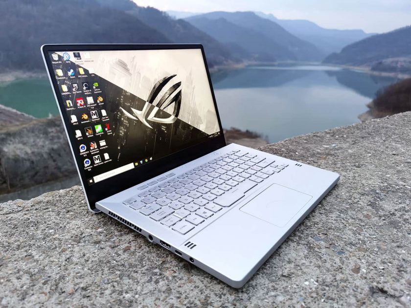 ROG Zephyrus G14 - un laptop atât de frumos merita ”un background pe măsură” :)