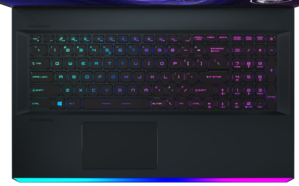 MSI GE76 Raider - tastatură RGB by Steelseries, însă layout-ul este cam îngrămădit în zona tastelor direcționale. 