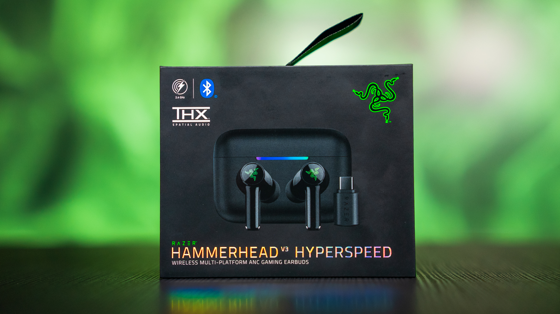 Cutia în care vin Razer Hammerhead V3 HyperSpeed