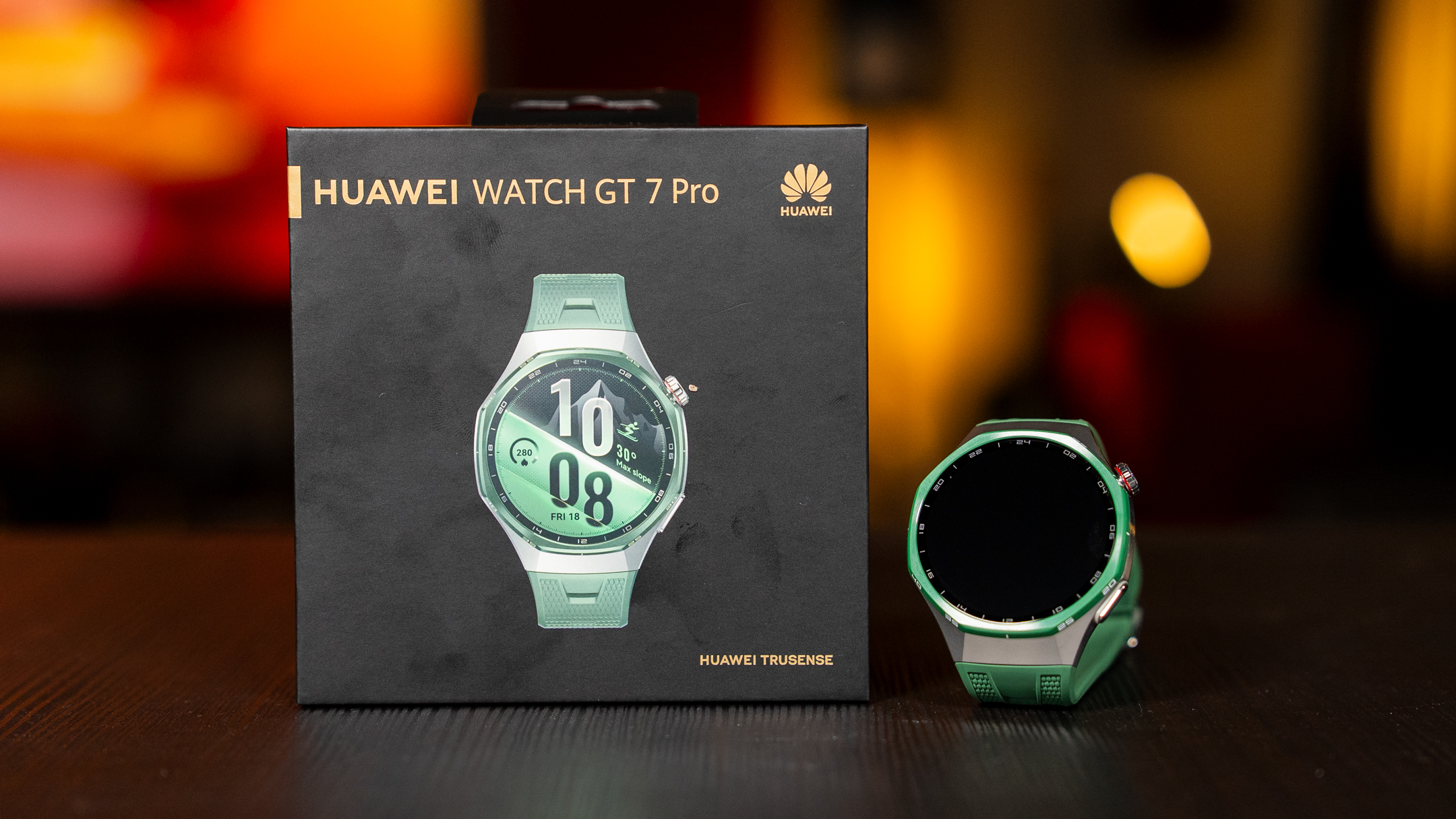 Cutia în care vine HUAWEI WATCH GT 7 Pro